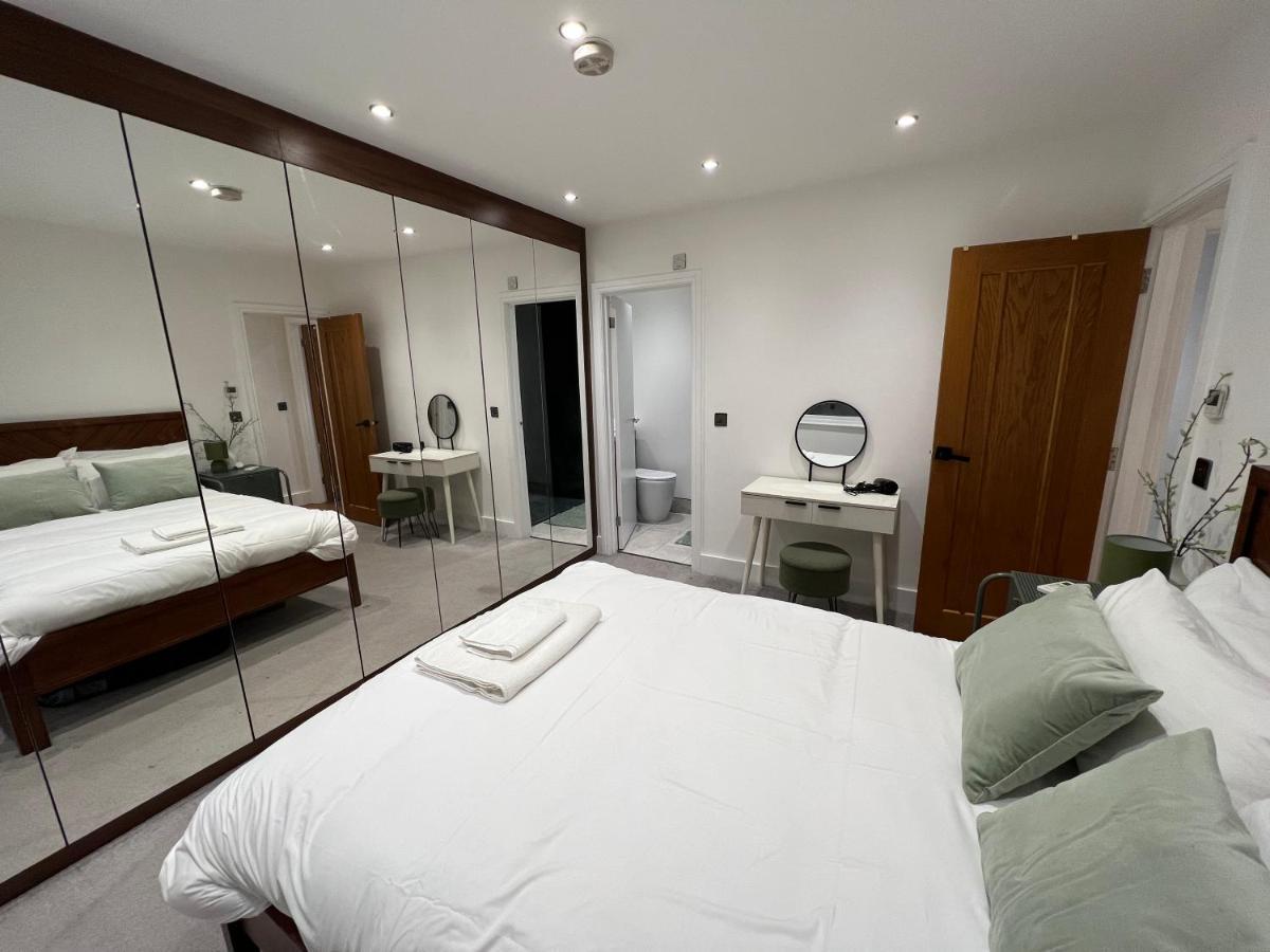 Streatham House - 2 Bedroom - Sleeps 6 - Free Wifi Streatham Vale Exterior foto